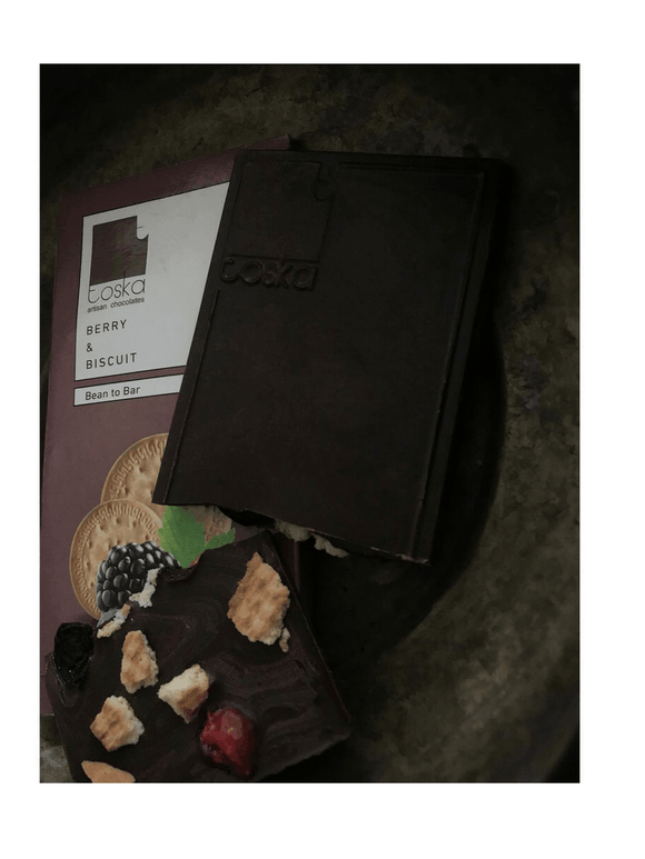 Biscuit & Berry Dark Chocolate - 70g - Toska Chocolate - The Gourmet Box