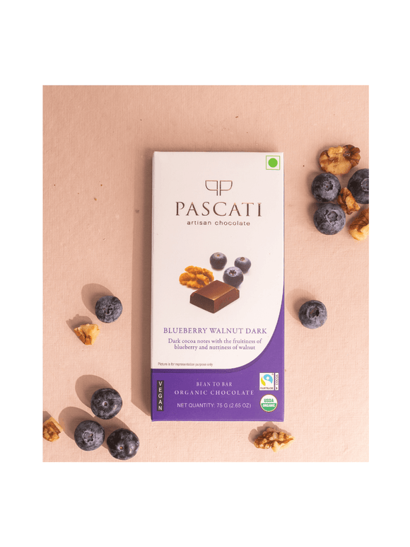 Blueberry & Walnuts - 75g - Pascati Chocolates - The Gourmet Box